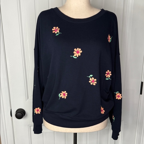 Lou & Grey Tops - Lou & Grey Floral Embroidered Cozy Cotton Terry Sweatshirt Sz XL